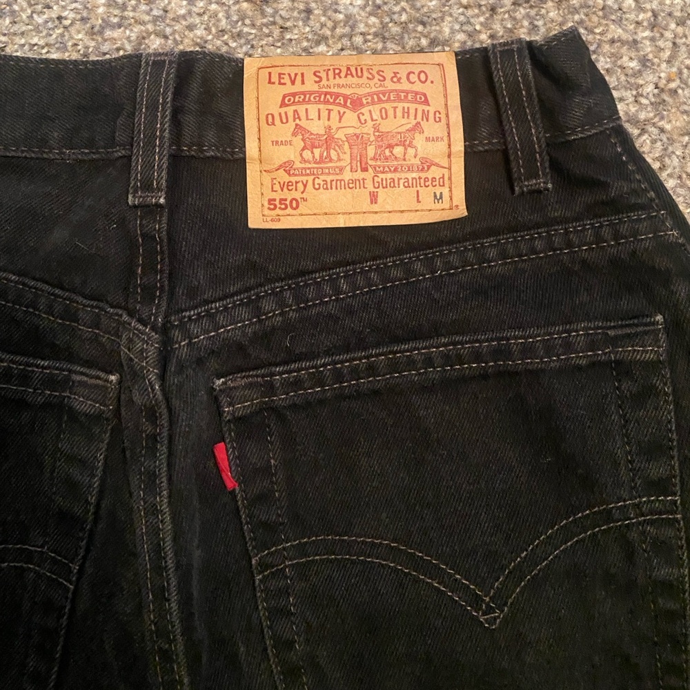 levi’s vintage 550 relaxed fit tapered leg 8 reg m